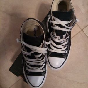 Black high top converse